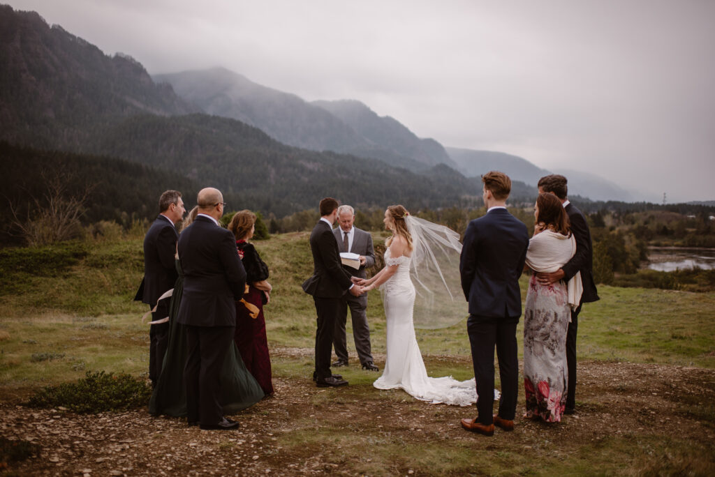 A micro wedding taking place on a moody autumn day in the Columbia River Gorge, Oregon. 