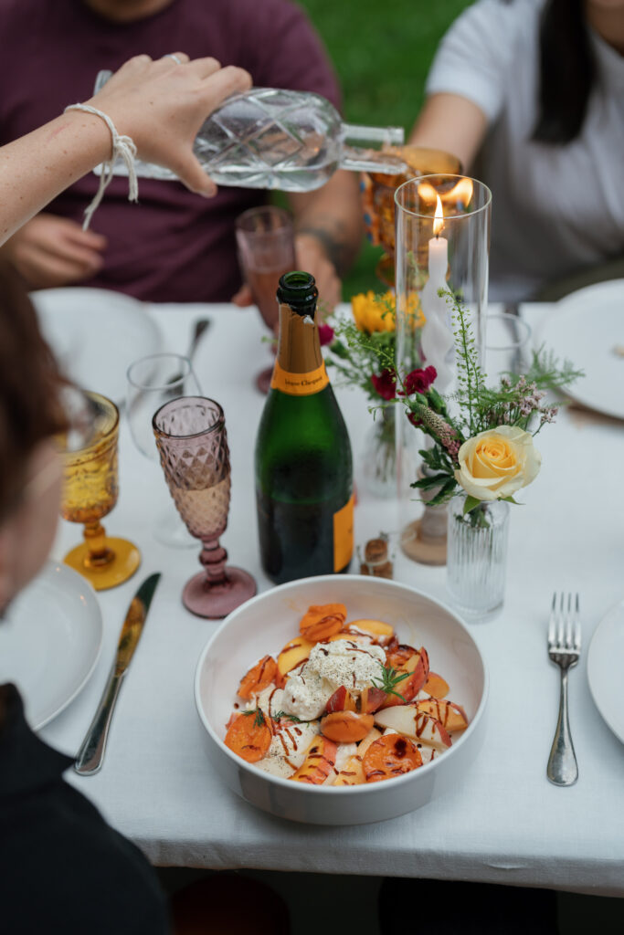 micro wedding backyard dinner reception