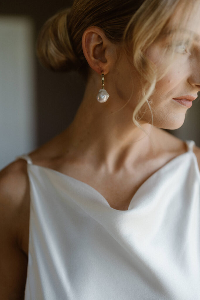 natural baroque pearl earrings wedding