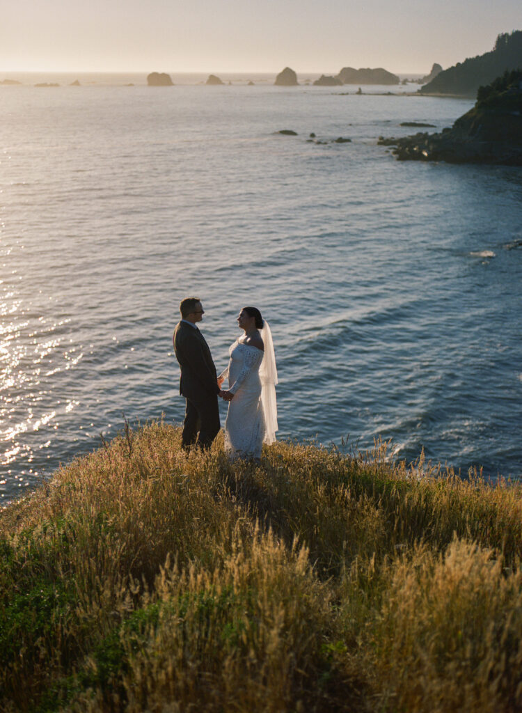 film elopement portrait sunset oregon coast