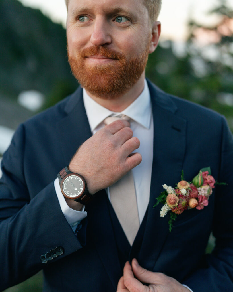 groom pocket boutonniere 