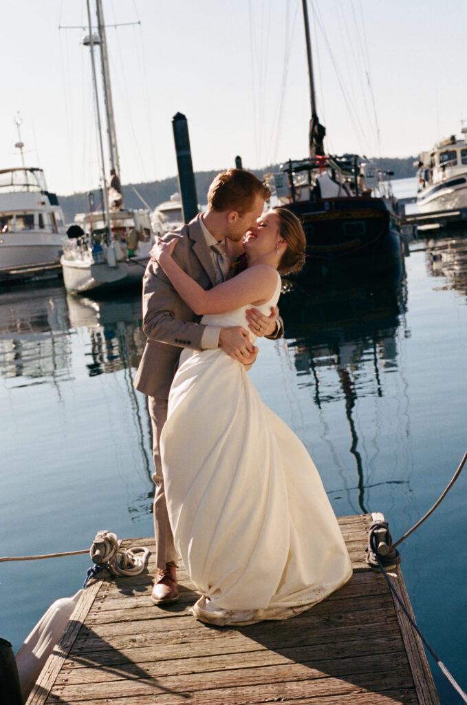 dock wedding portraits