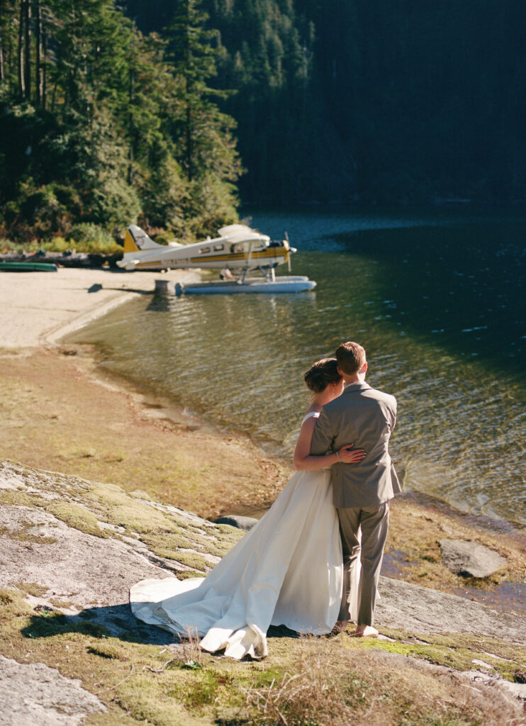 seaplane lake washington wedding
