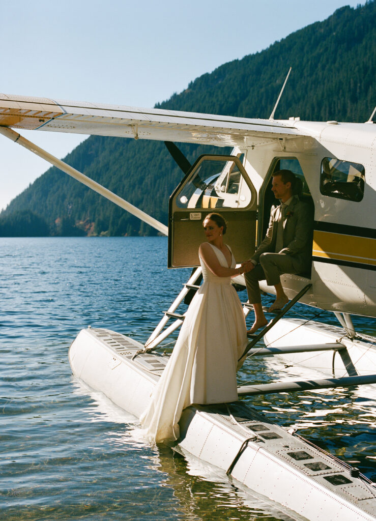 wedding on a seaplane in washington