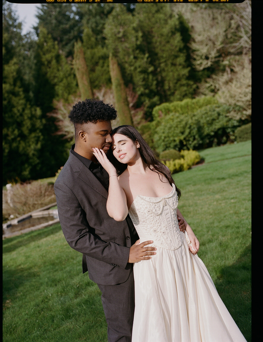 wedding portraits at chateau de michellia
