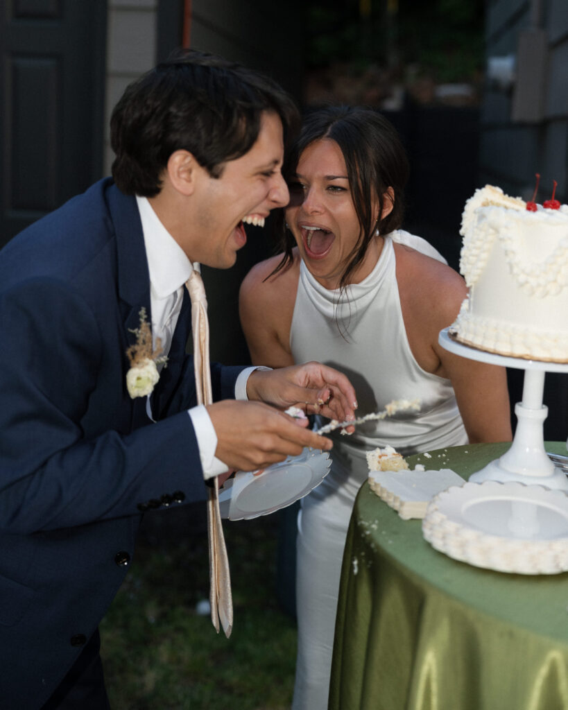flash photography cake cutting