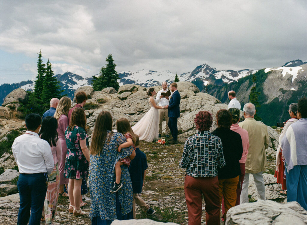 artist point micro wedding ceremony