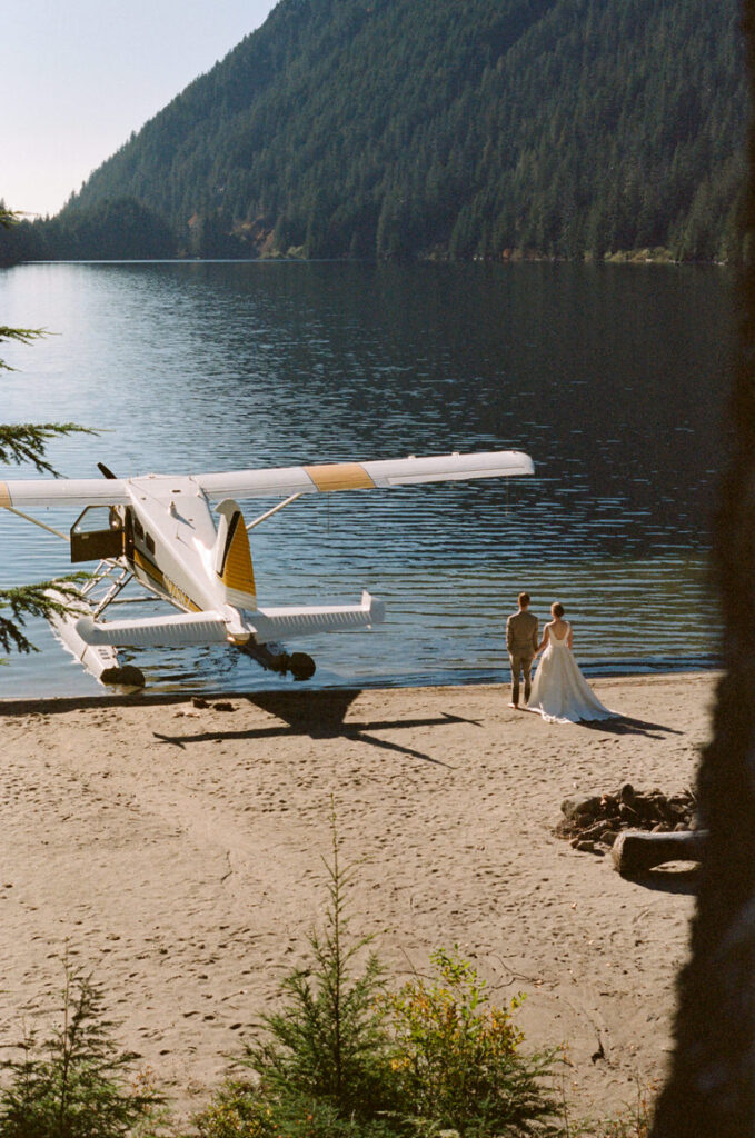 washington seaplane elopement photographer